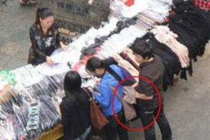 扒窃的意思、造句、近义词