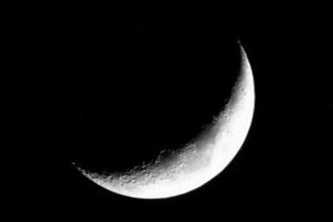 新月